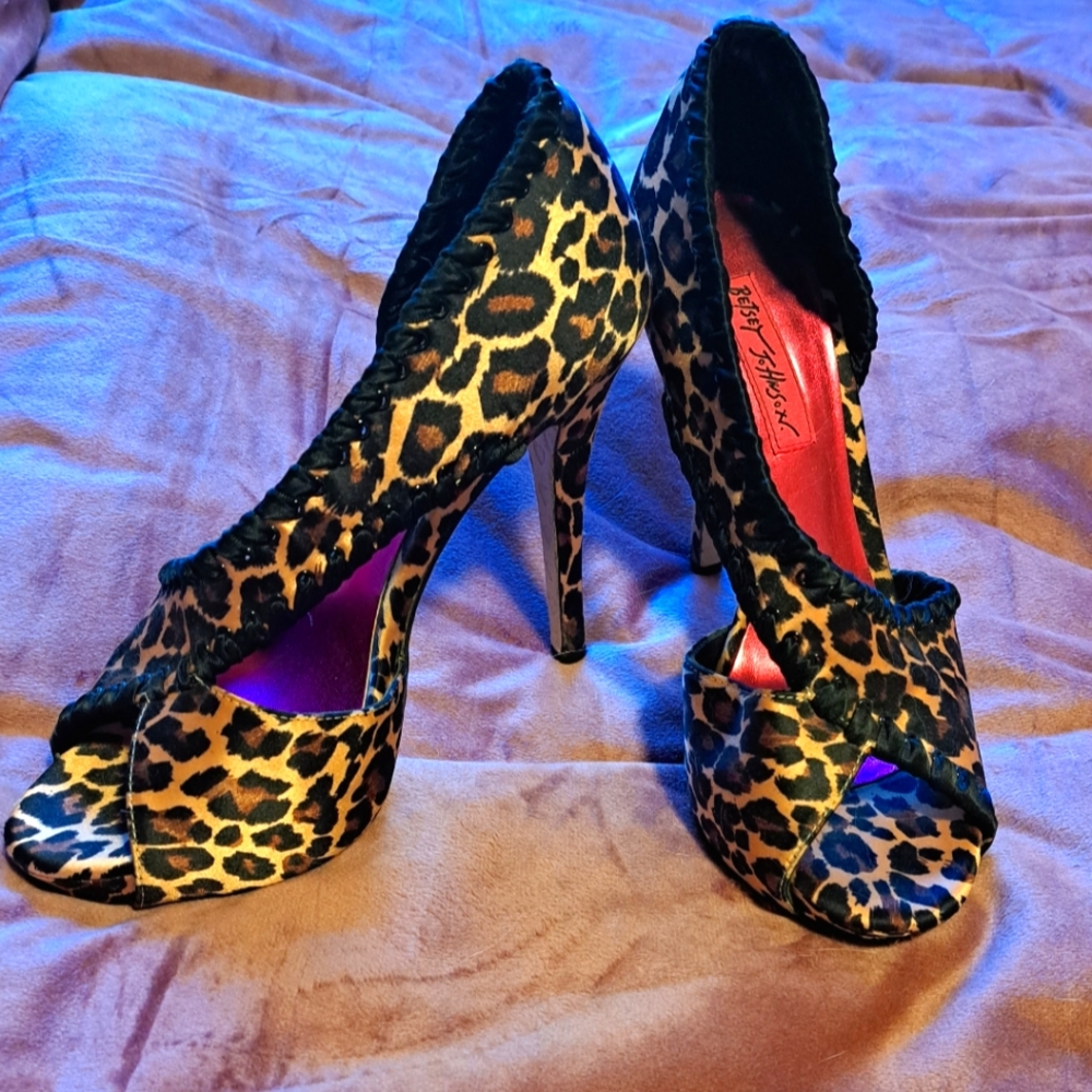 Betsey Johnson Leopard heels